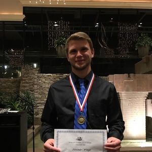 Meet your Posher, Alex